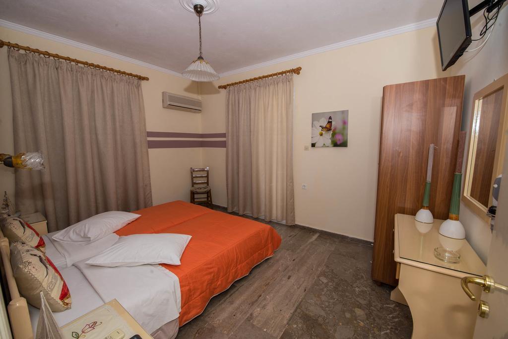 Matrona Apartments Poros Town Exterior foto