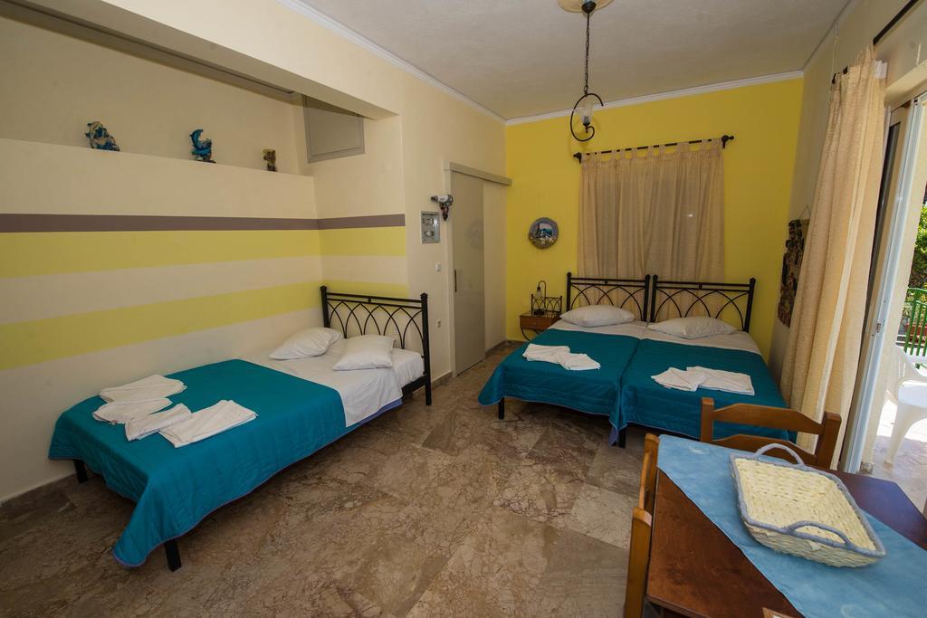 Matrona Apartments Poros Town Exterior foto